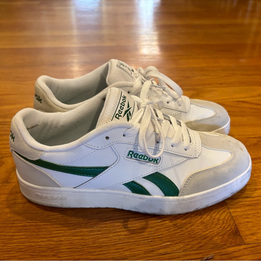 Reebok Sneakers